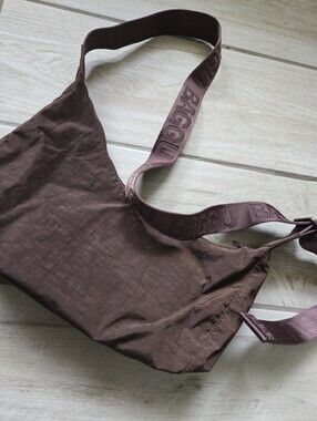 Baggu Medium Crescent Bag Brown